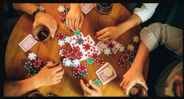 Tips For Playing At Land-Based And Online Casinos